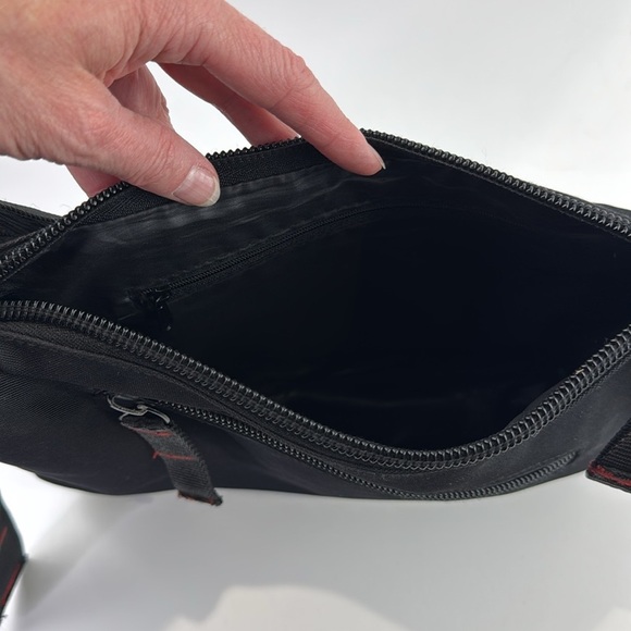 Xuhongfei SZS Unisex Black Zipper Crossbody Bag - Picture 7 of 10